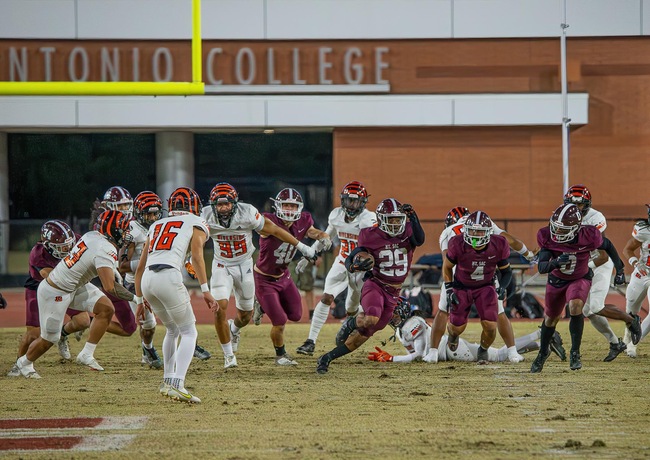 Adrion Boyd races down the field for a 100-yard kickoff return.